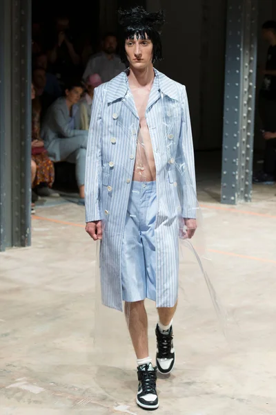 Look 23